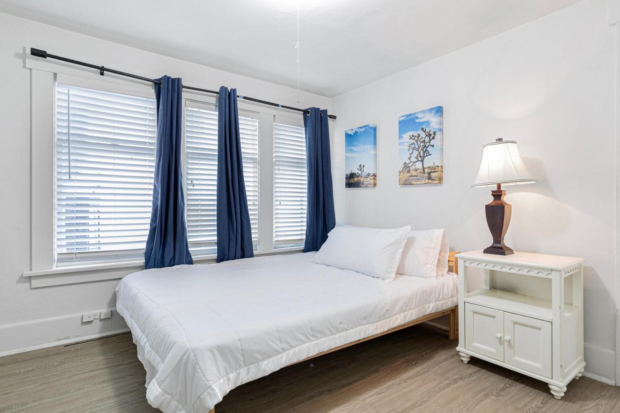 Vintage 3 Bedroom Home In Prime Eastlake Seattle With Private Parking Exteriér fotografie