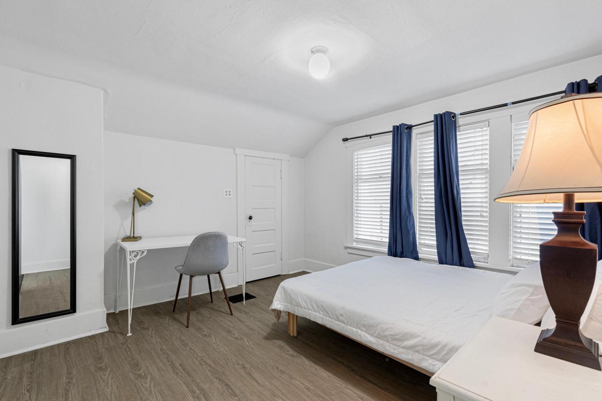 Vintage 3 Bedroom Home In Prime Eastlake Seattle With Private Parking Exteriér fotografie