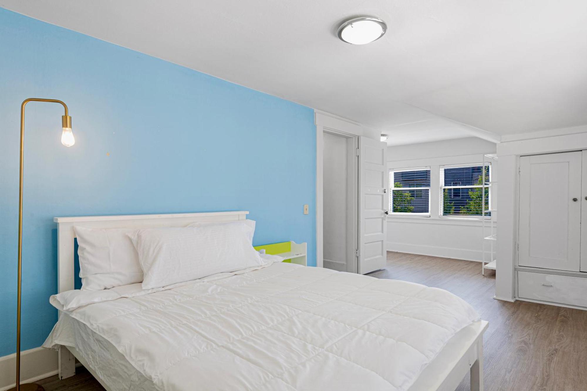 Vintage 3 Bedroom Home In Prime Eastlake Seattle With Private Parking Exteriér fotografie